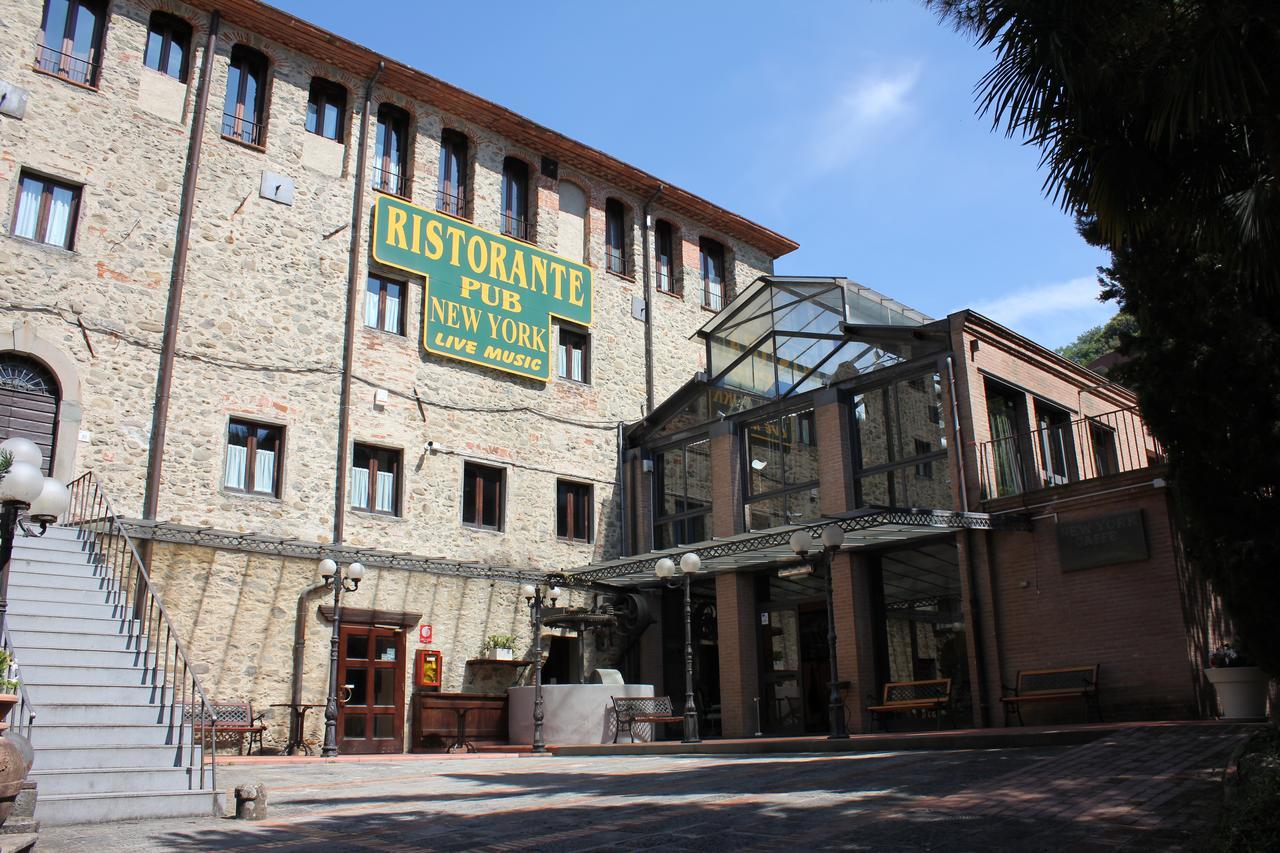 Villaggio Albergo San Lorenzo E Santa Caterina Pescia Quarto foto